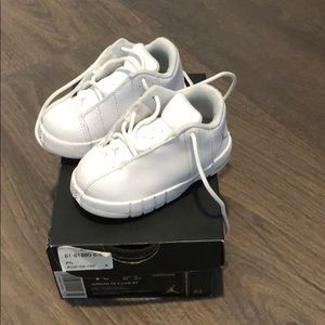 Air Jordan White baby sneakers